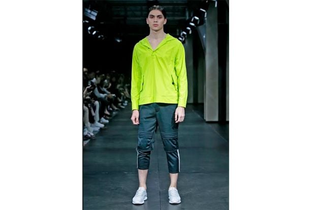(X)S.M.L Hadirkan Athleisure...