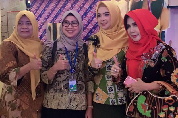 Pengusaha Wanita Muslimah...