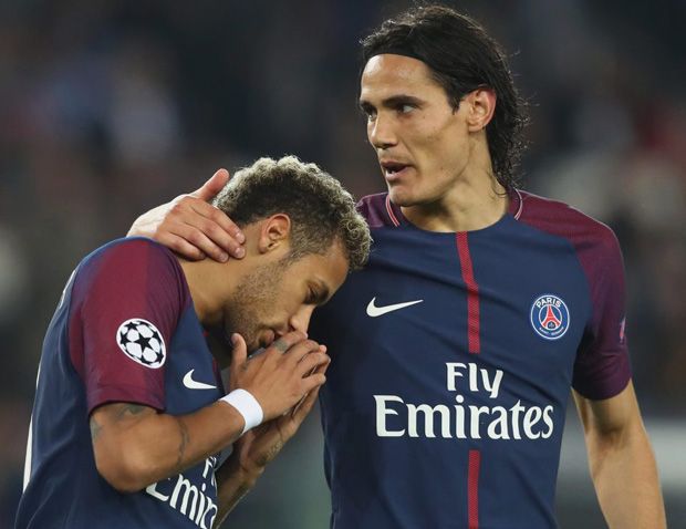 Edinson Cavani Buka...