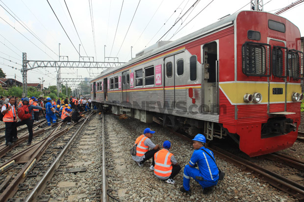 KRL Kerap Anjlok di...