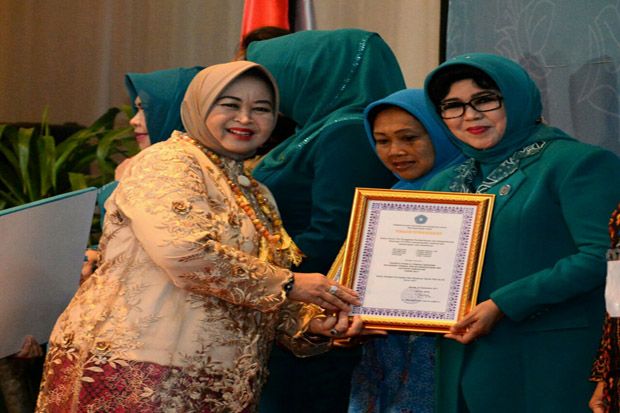 Jatim Borong Penghargaan...