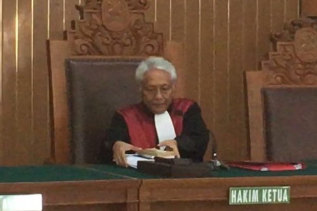 Dinilai Ada Kejanggalan,...