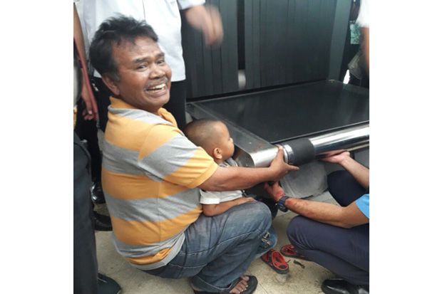 Bandara KNIA Geger,...
