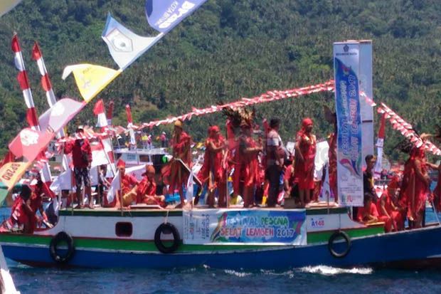 Parade Kapal Buka Festival...