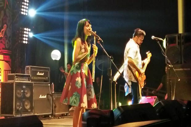 Mocca Ajak Penonton...
