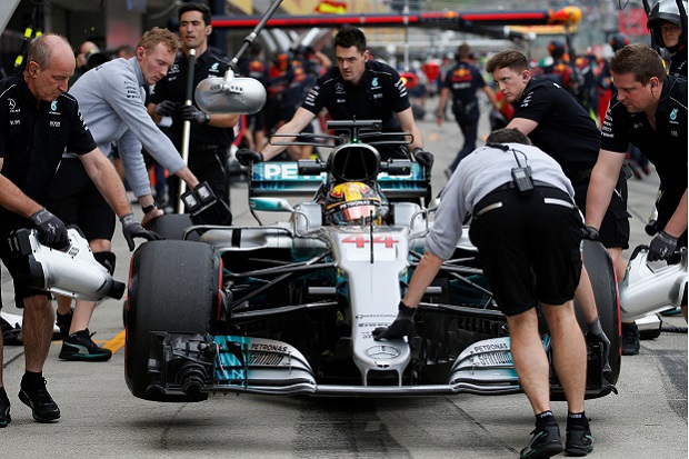Lewis Hamilton Tercepat...