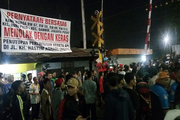 Imbas Aksi Protes Warga...