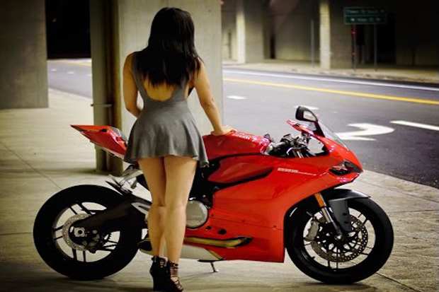 Ducati SuperSport Resmi...