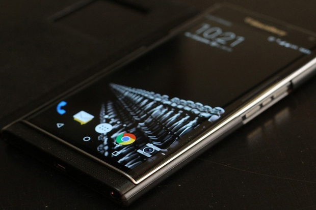 BlackBerry Resmi Luncurkan...