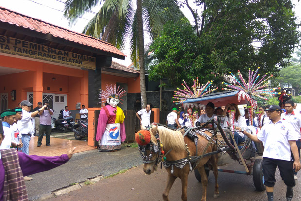 Serahkan Berkas Pemilu,...