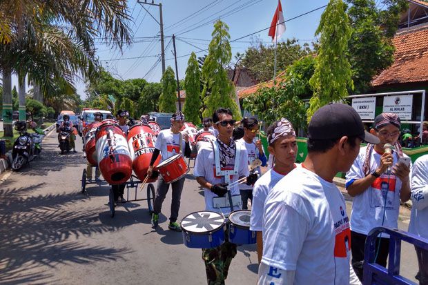 Musik Rampak, Mengiringi...