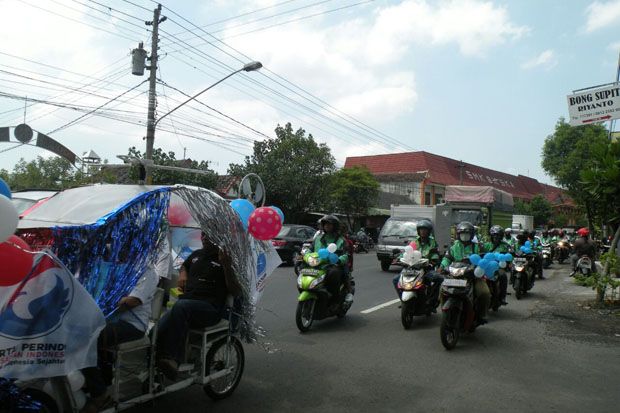 Naik Becak Hias, Perindo...