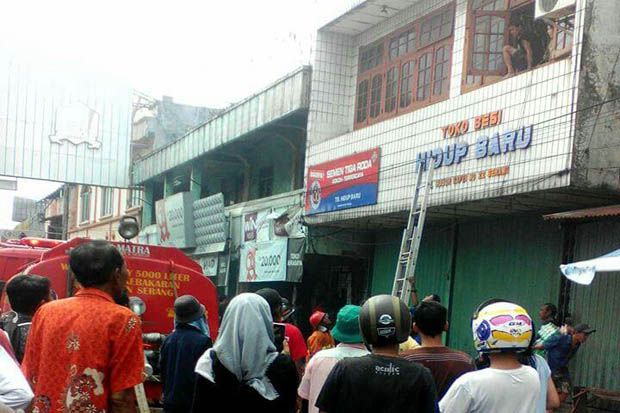 Api Mengamuk di Depan...