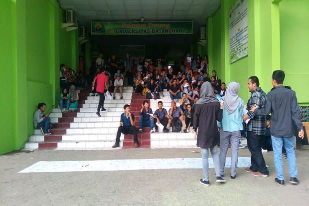 Uang Ospek Digelapkan,...