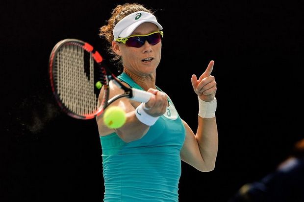Stosur Ngaku Tampil...
