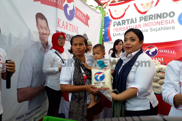 Warga Semper Timur Antusias...
