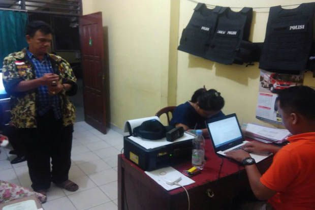 Malu Hamil di Luar Nikah,...