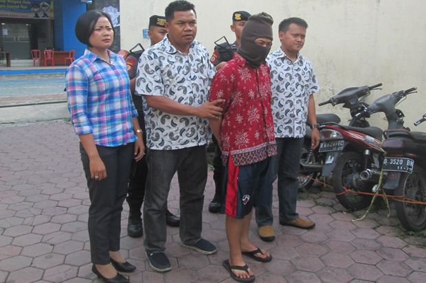 Pacaran Bubar, Foto...