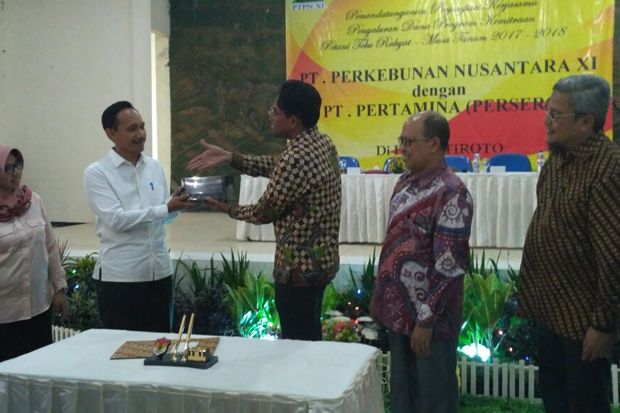 Pertamina Salurkan Kemitraan...