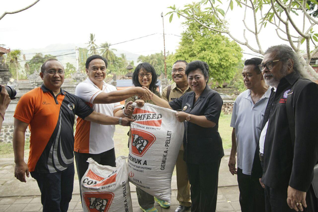 Kirim Pakan Sapi, JAPFA...
