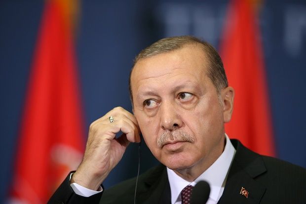 Erdogan Salahkan Dubes...