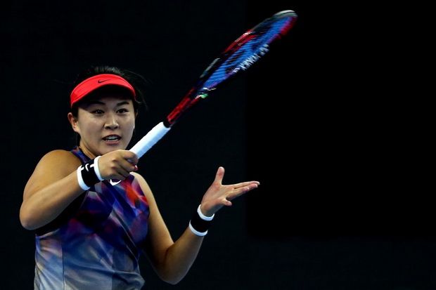 Pulangkan Kvitova, Zhu...