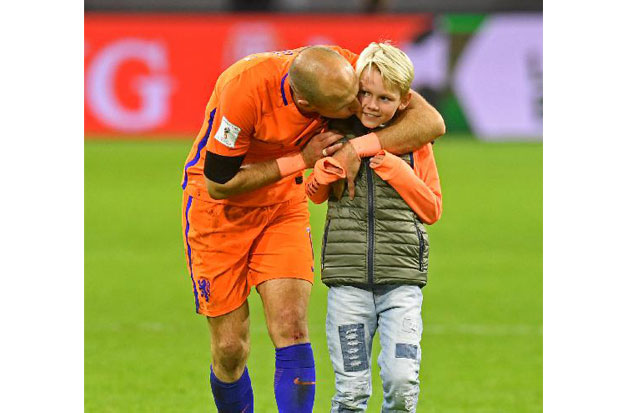 Arjen Robben, Berhenti...