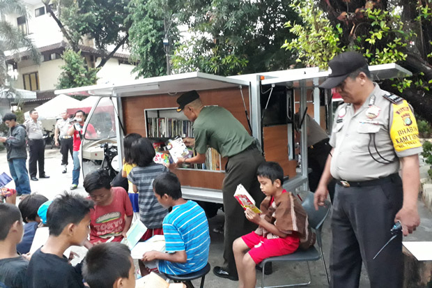 Redam Tawuran, Polres...