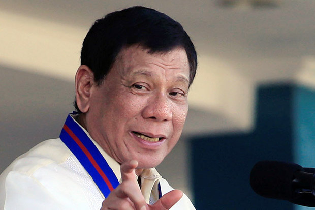 Duterte Ancam Usir Diplomat...