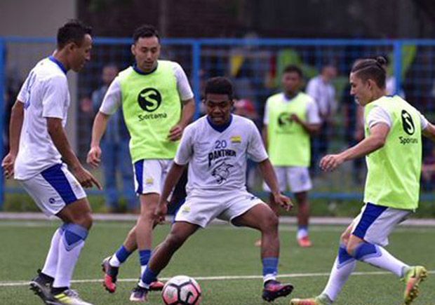 Persib Ingin Akhiri...