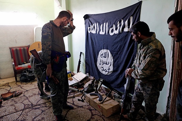 Kabur dari Raqqa, ISIS...