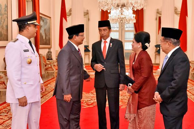 Usai Pelantikan Anies-Sandi,...