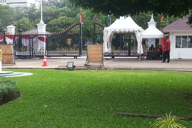 Suasana Istana Jelang...