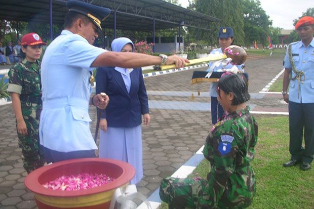 TNI AU Mulai Didik Pramugari...
