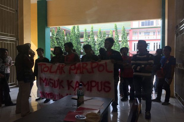 Mahasiswa UIN Banten...