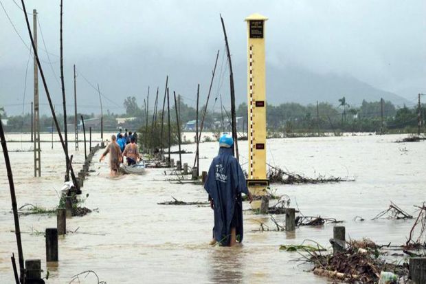 Setelah Dilanda Banjir,...