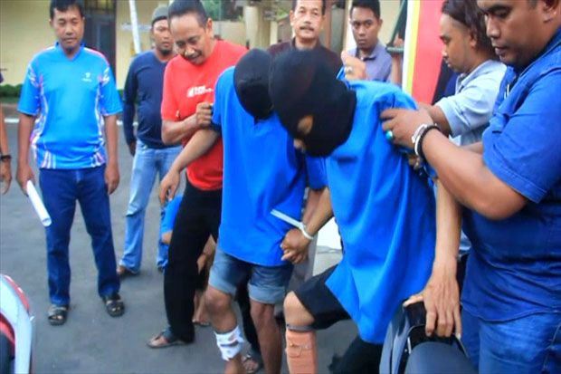 Dua Pelaku Perampokan...