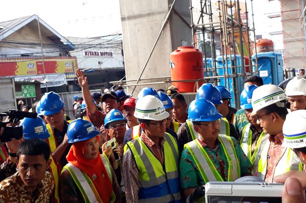 Begini Cara Anies Bujuk...