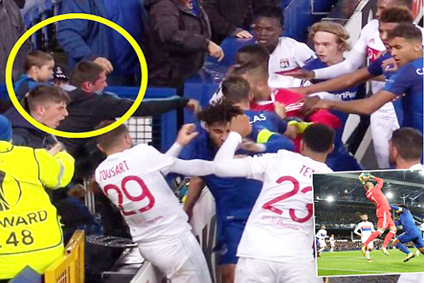 Everton Fans Slaps Lyon...