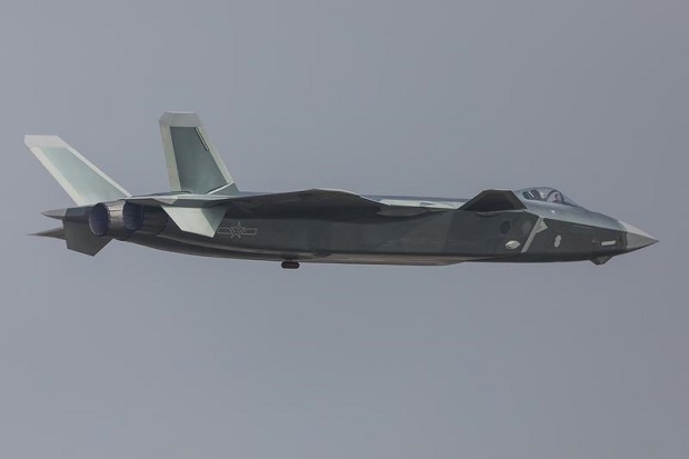 Operasikan Jet Tempur...