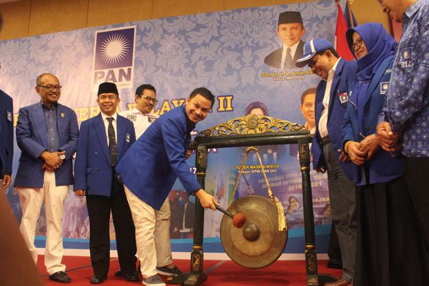 PAN Desak Suksesi Keraton...