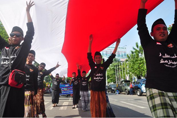 Santri di Semarang Gelar...