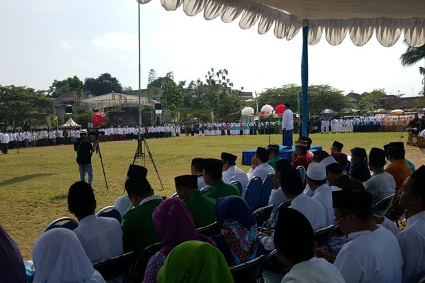 Ribuan Santri Ikuti...