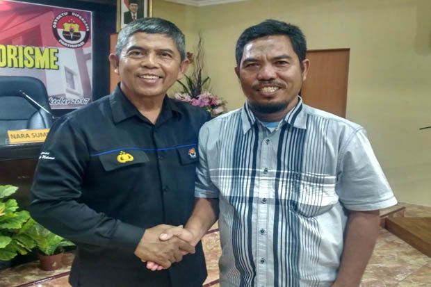 Muchtar Daeng Lau, Eks...