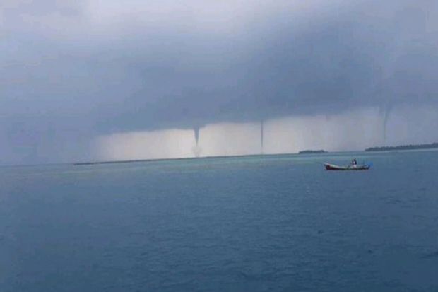 BNPB Rilis Foto Penampakan...