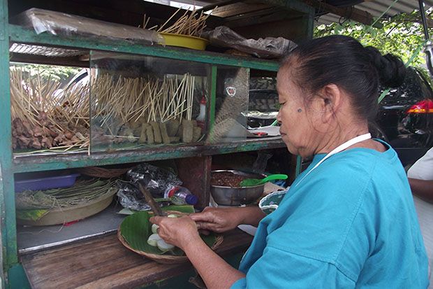 4.000 Tusuk Sate Kere...