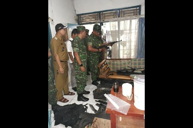 Gerebek Rumah Terduga...