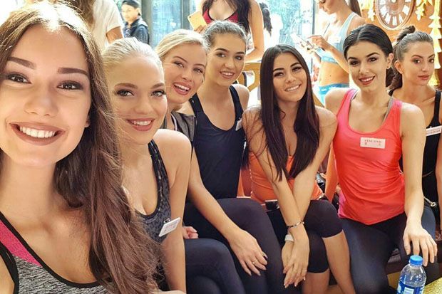 Kontestan Miss World...