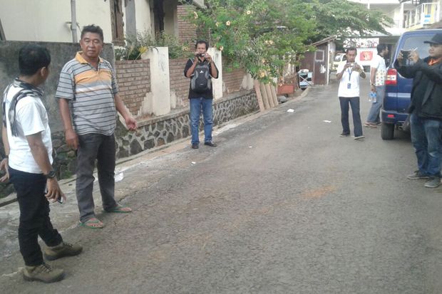 Seorang Terduga Teroris...