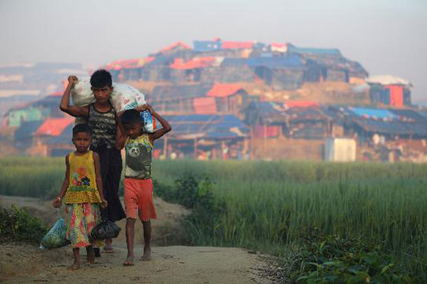 Pengungsi Rohingya Capai...